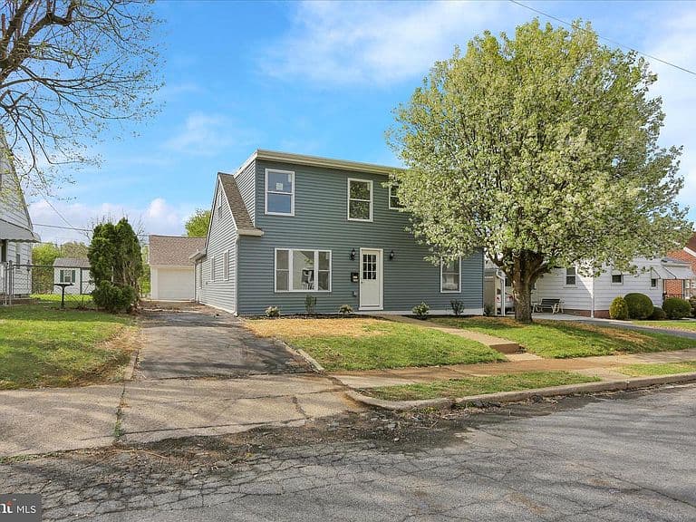 Listing photo 4
