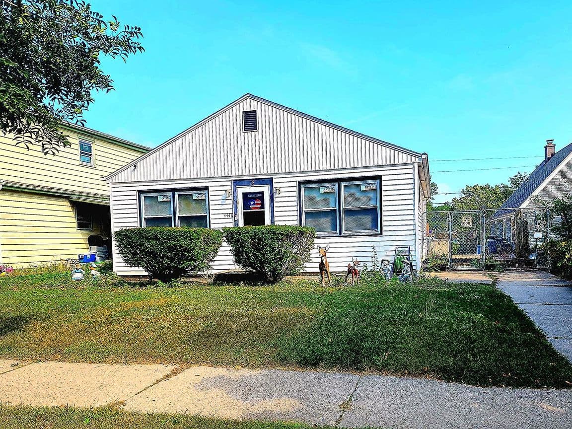 Primary listing photo
