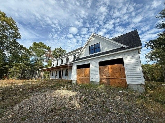 Listing photo 2