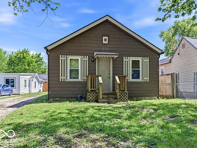 Listing photo 2