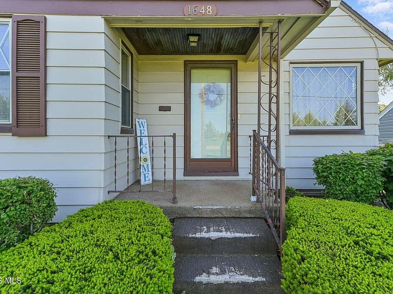 Listing photo 5