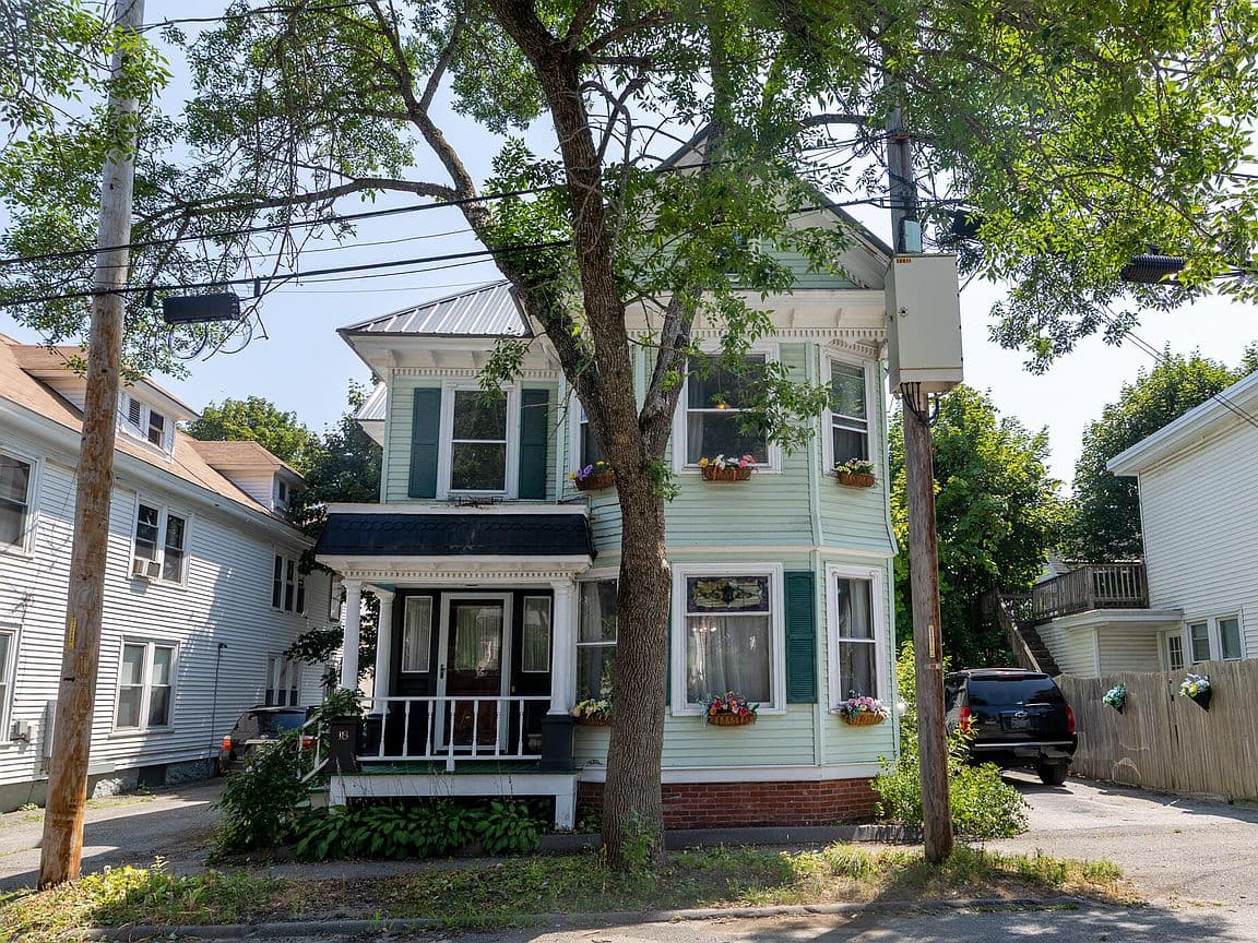 Primary listing photo
