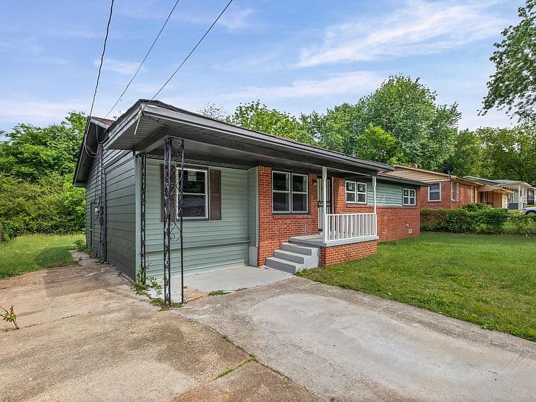 Listing photo 4
