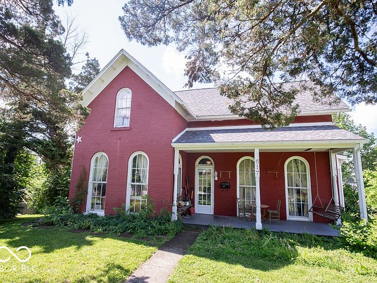 Listing photo 3
