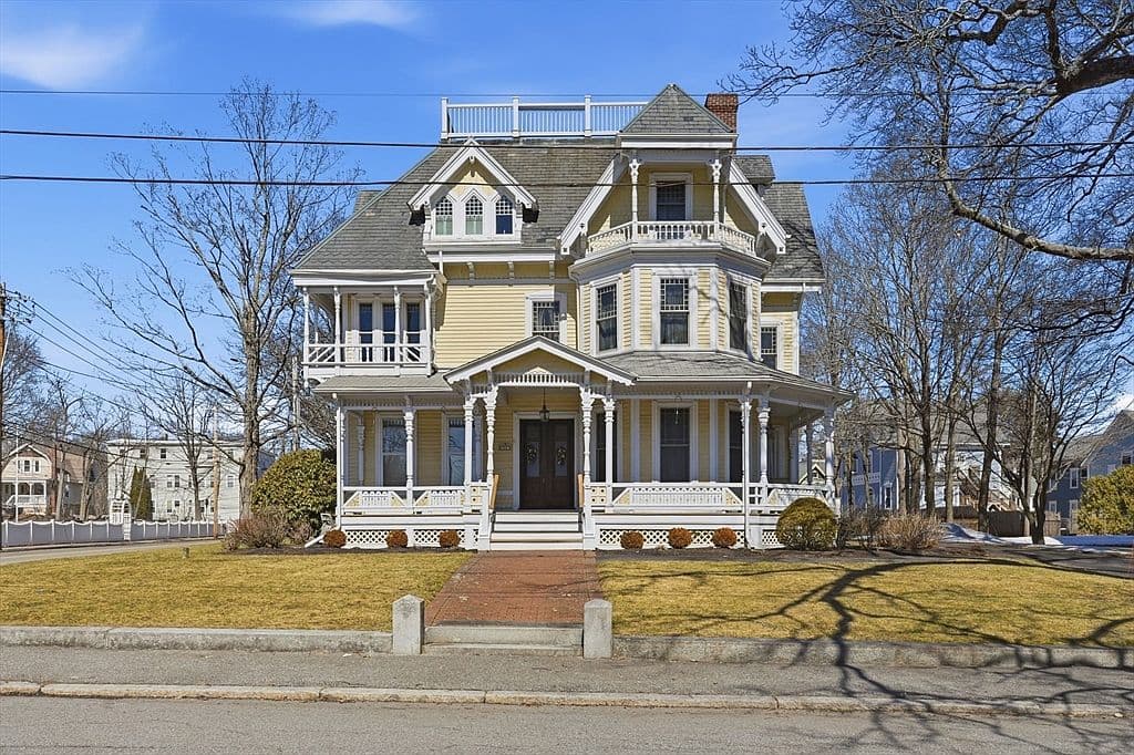 Primary listing photo