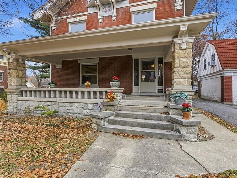Listing photo 4