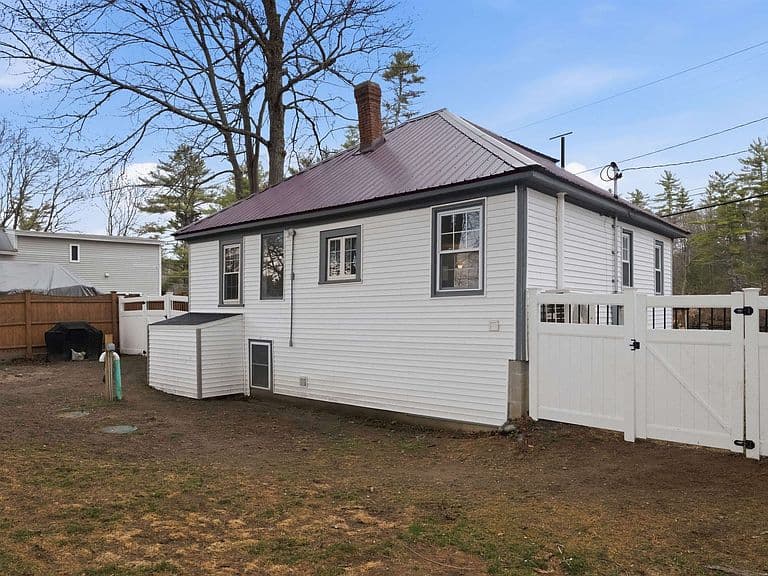 Listing photo 5