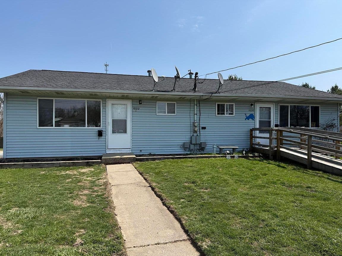 Primary listing photo