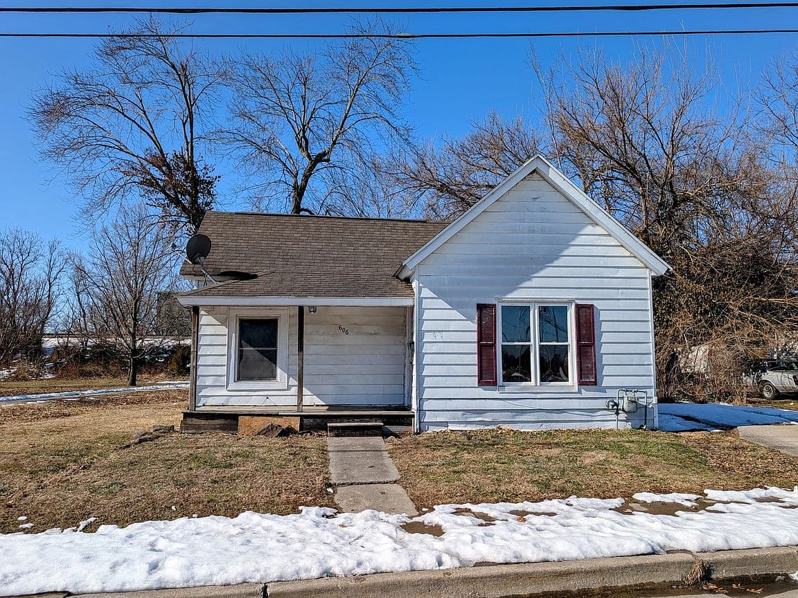 Primary listing photo