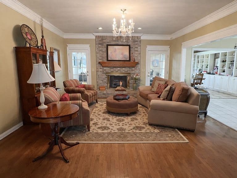 Listing photo 4