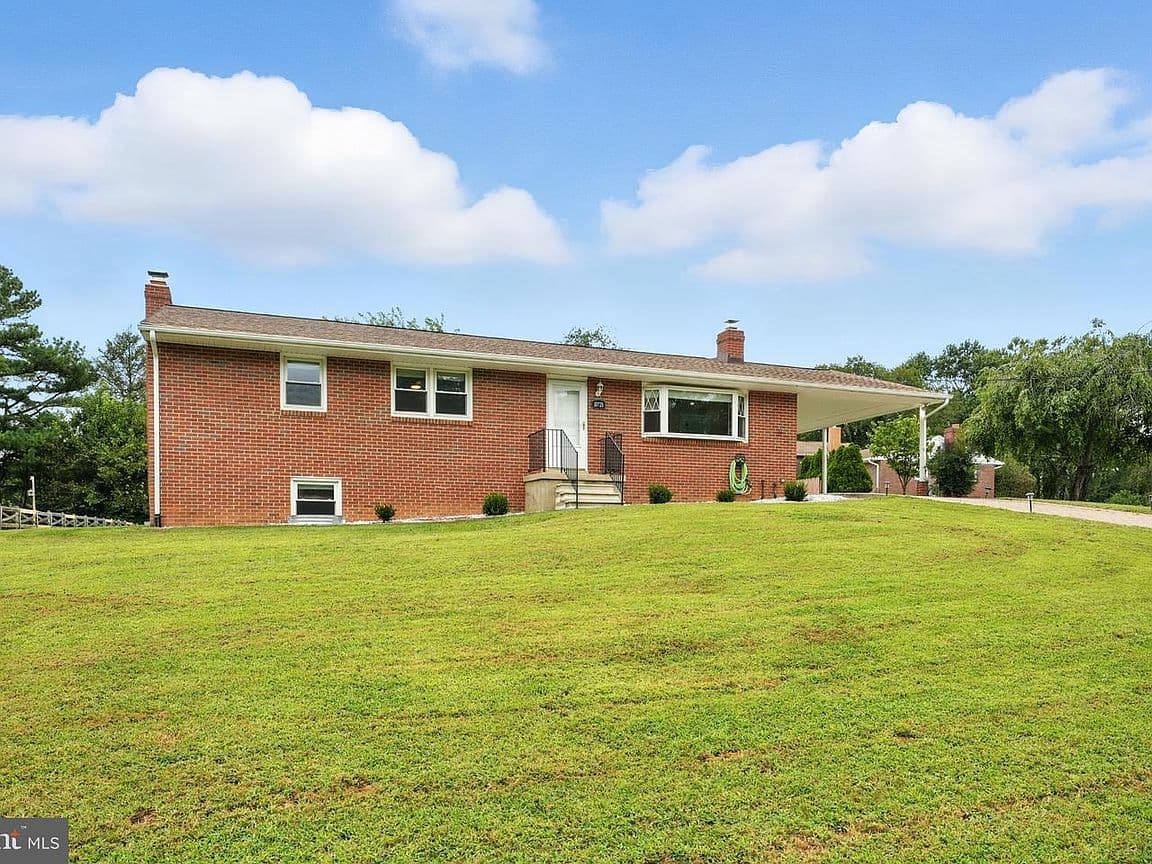 Primary listing photo