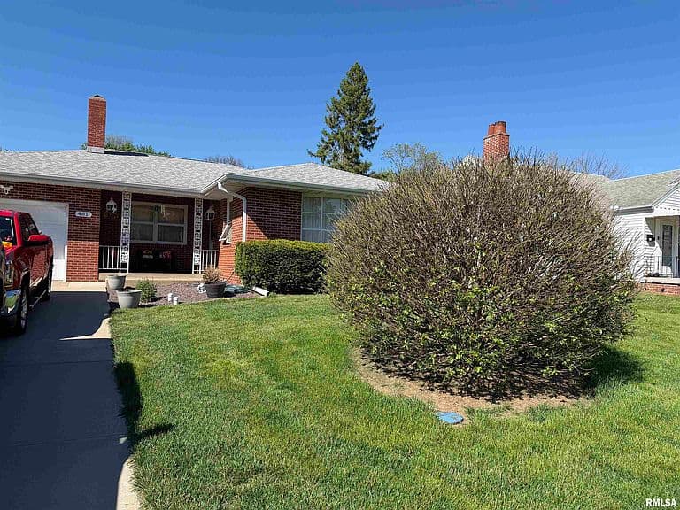 Listing photo 4