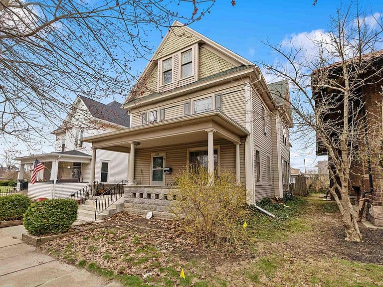 Listing photo 3
