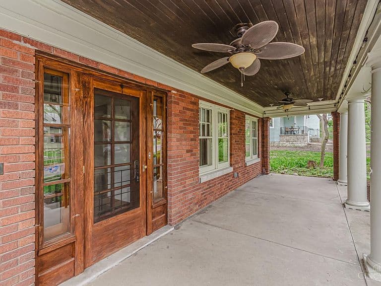 Listing photo 3
