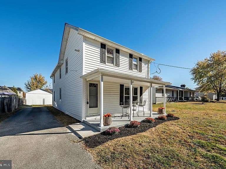Listing photo 4