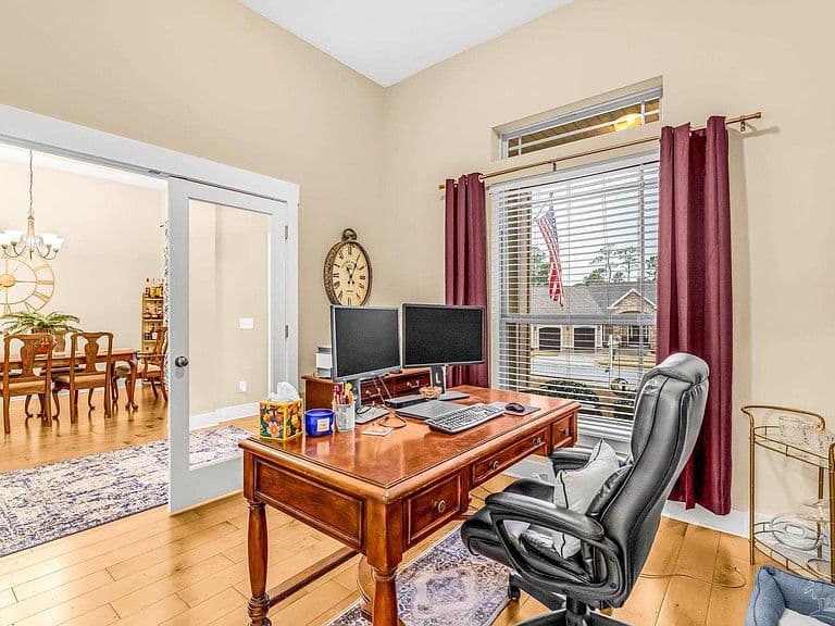 Listing photo 5