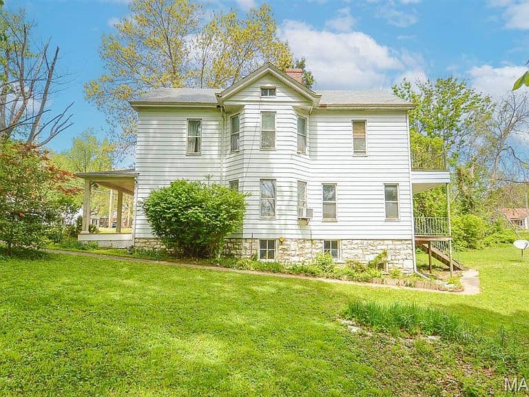 Listing photo 4