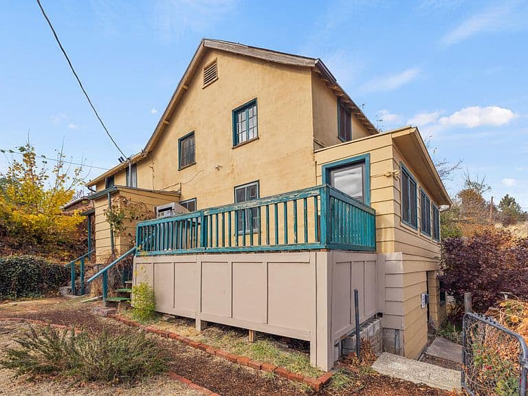 Listing photo 5