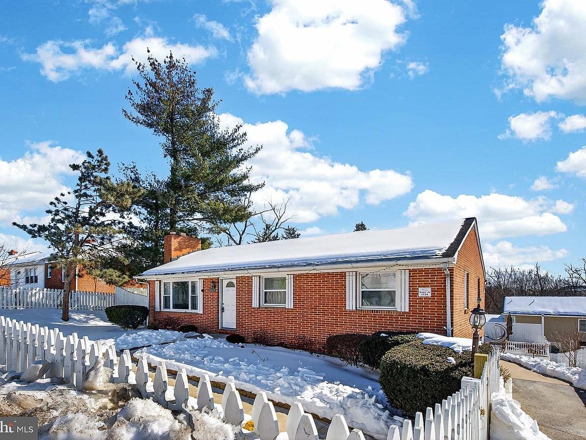 Primary listing photo