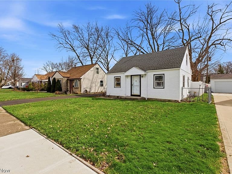 Listing photo 3