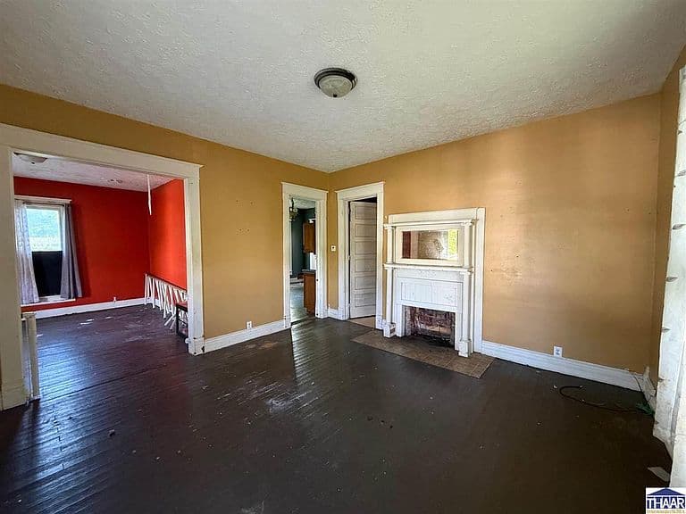 Listing photo 5