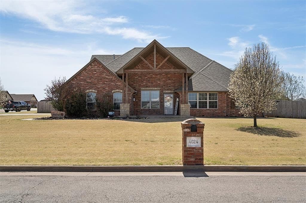 Primary listing photo