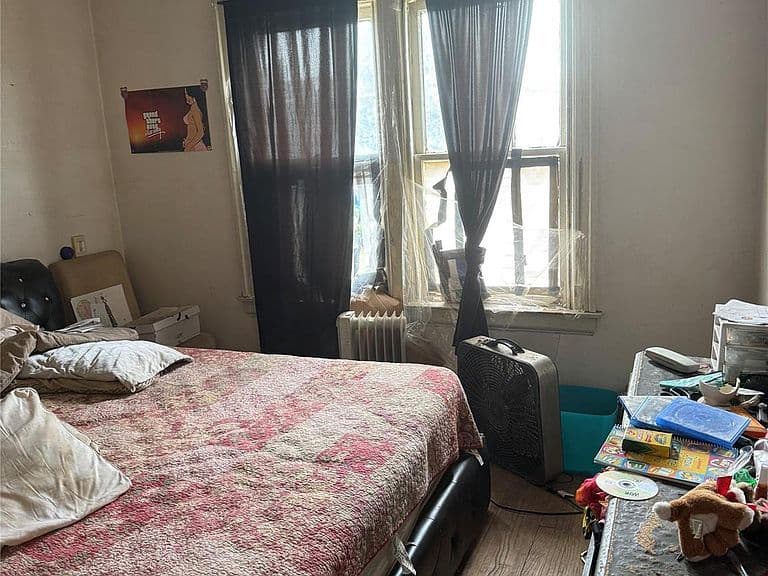 Listing photo 5
