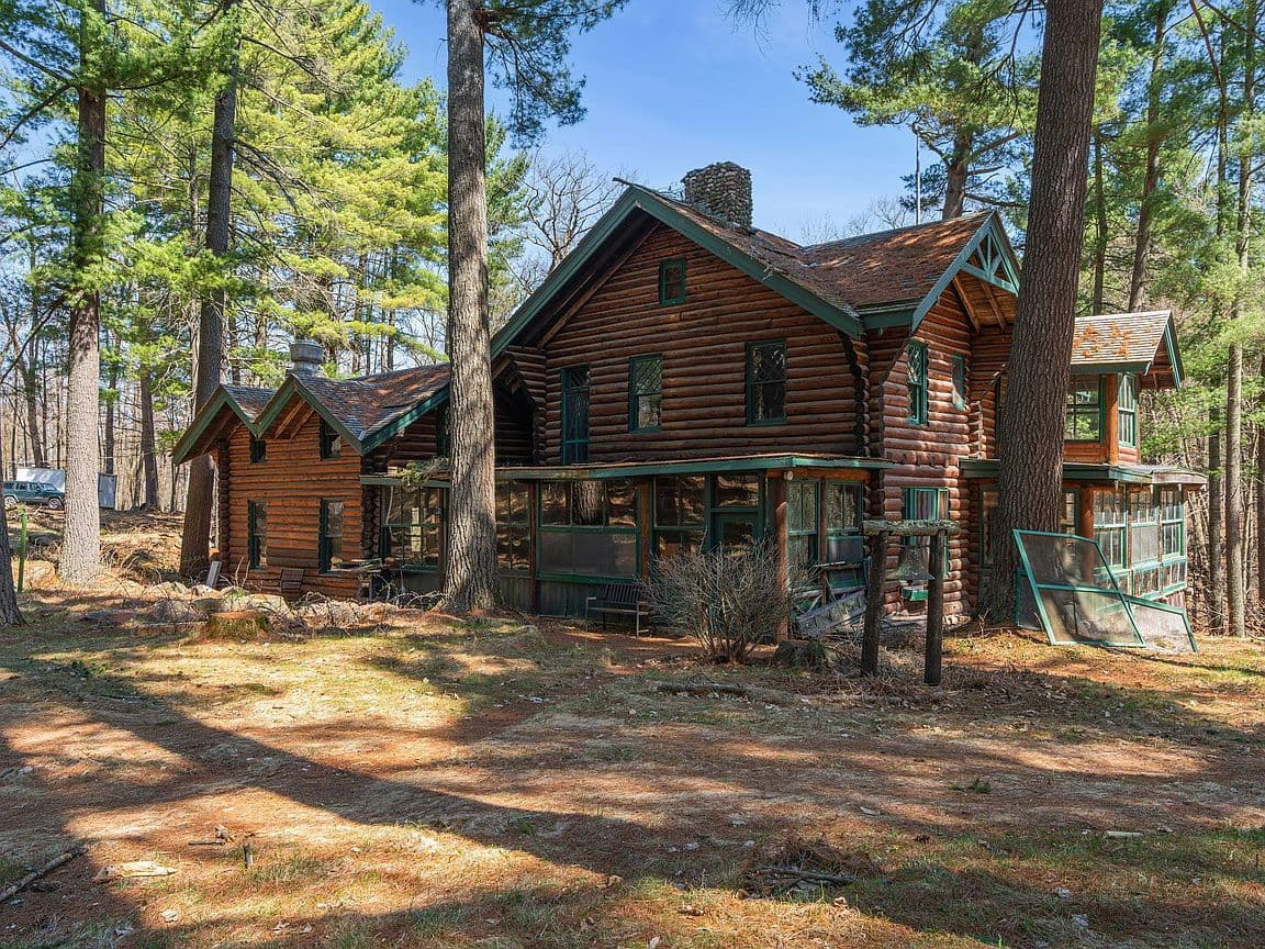 Primary listing photo