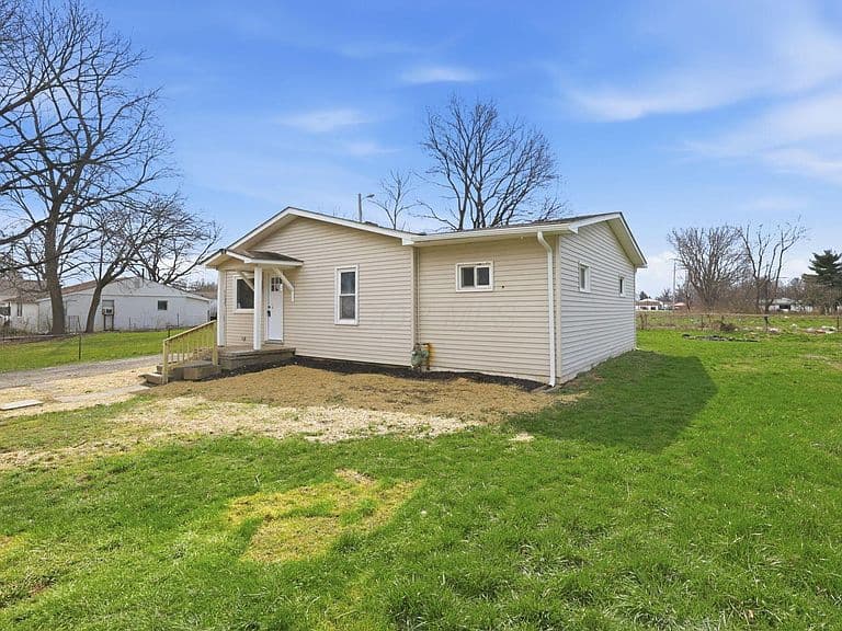 Listing photo 5