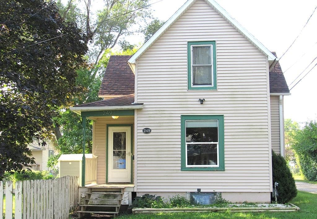 Primary listing photo