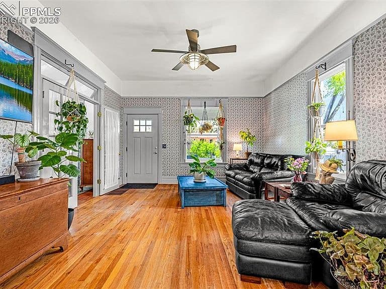 Listing photo 4