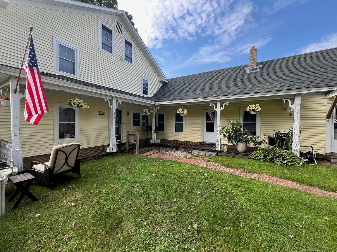 Primary listing photo