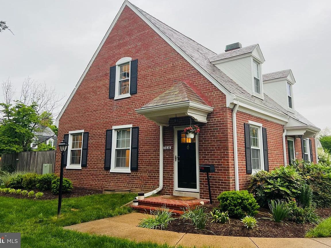 Primary listing photo