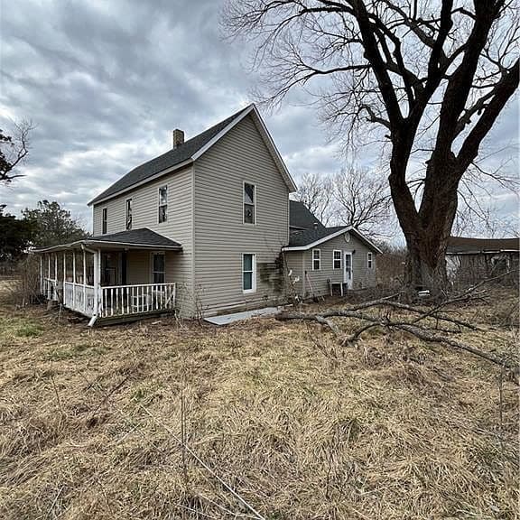 Listing photo 4