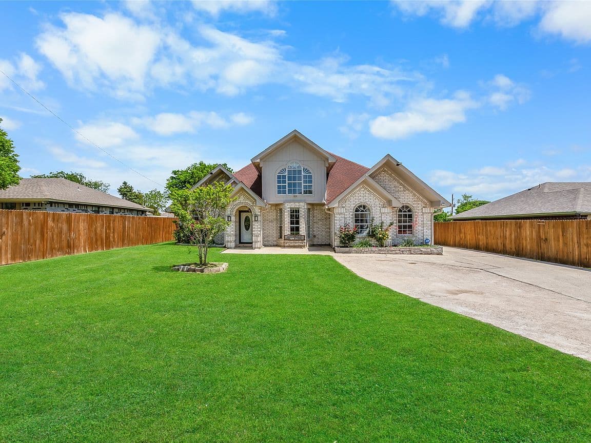 Primary listing photo