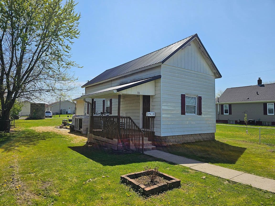 Primary listing photo