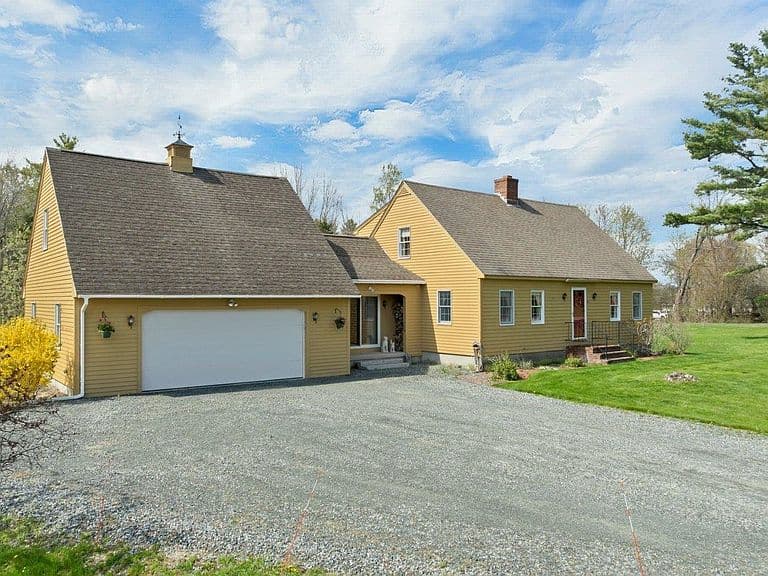 Listing photo 2