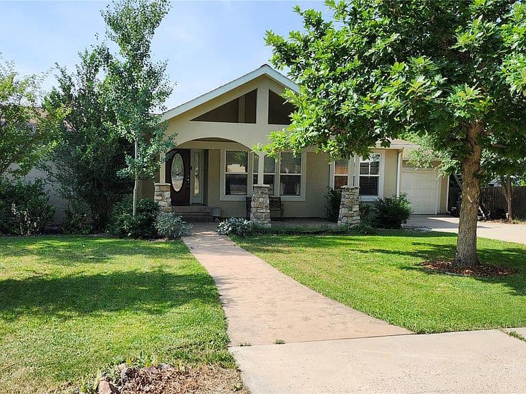 Listing photo 4
