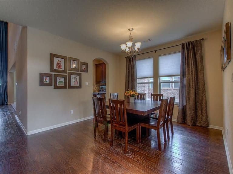 Listing photo 5