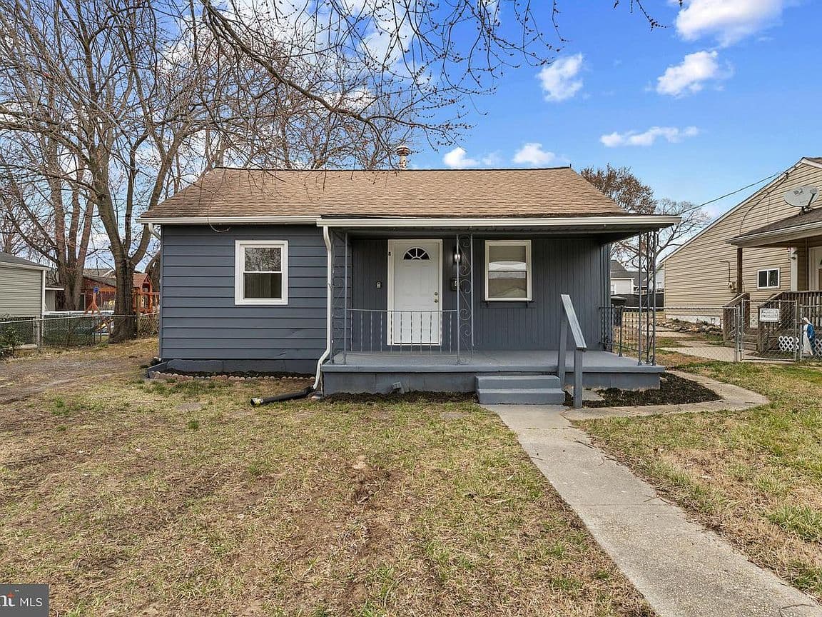 Primary listing photo