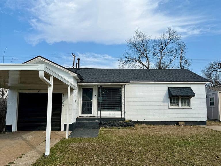 Listing photo 3