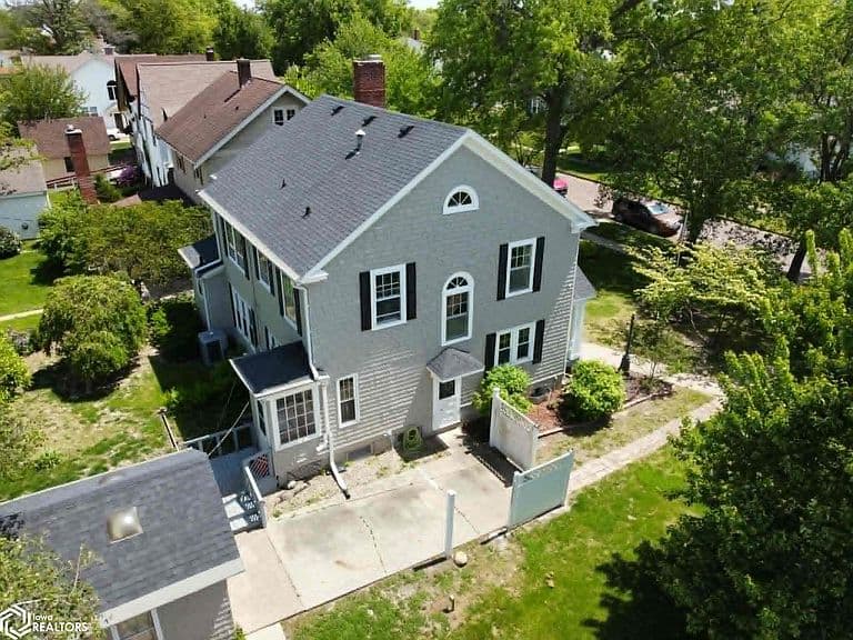 Listing photo 4