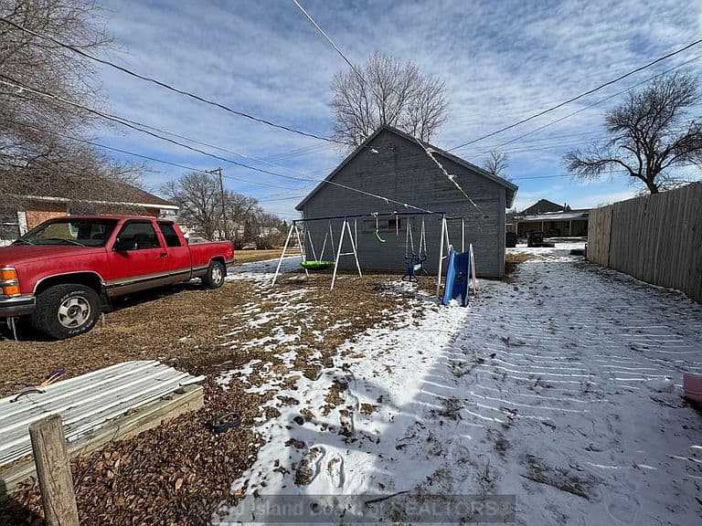 Listing photo 5