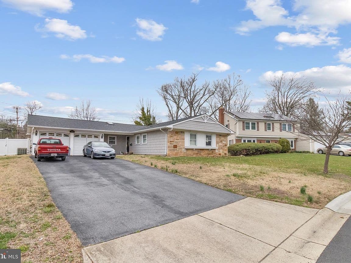 Primary listing photo