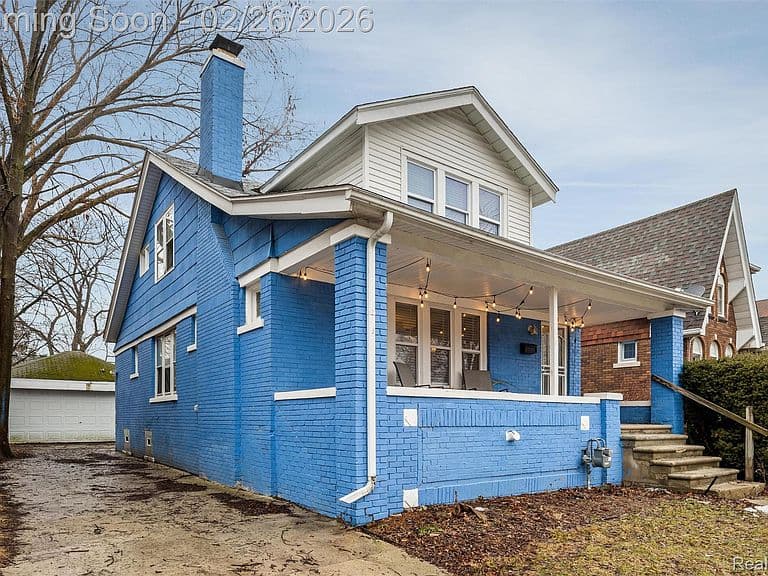 Listing photo 3