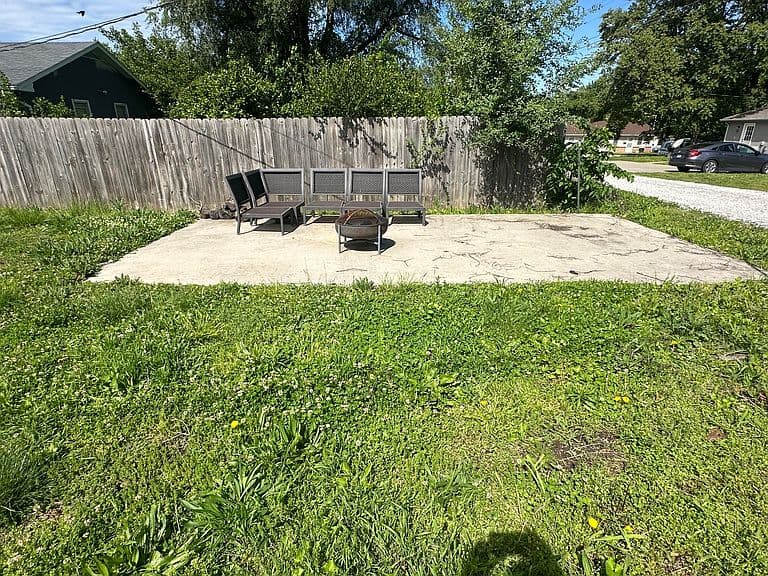 Listing photo 4