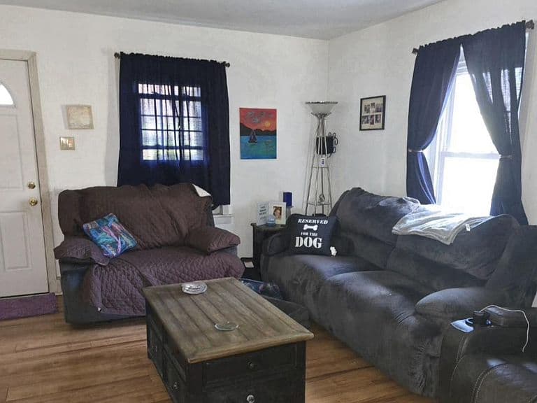 Listing photo 5