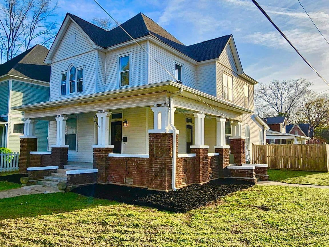 Primary listing photo
