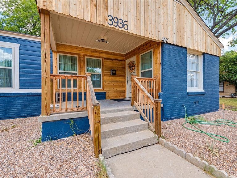 Listing photo 4