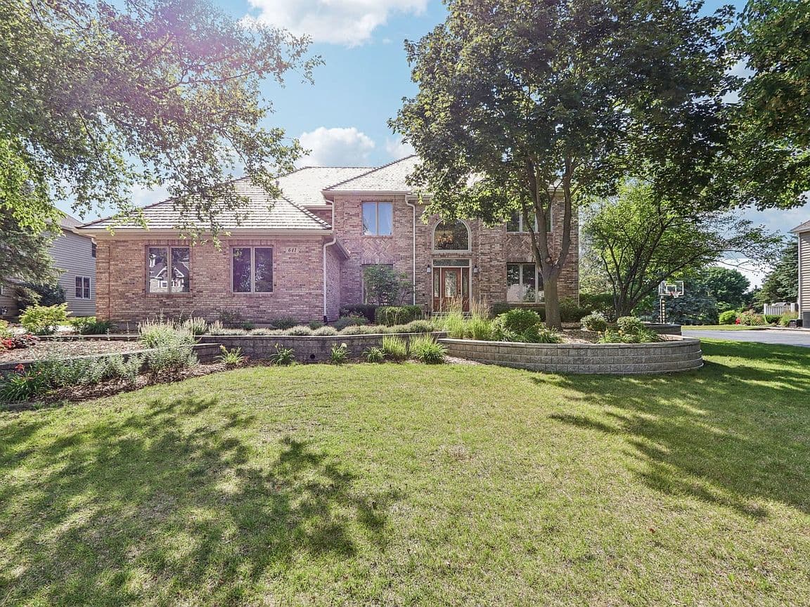Primary listing photo